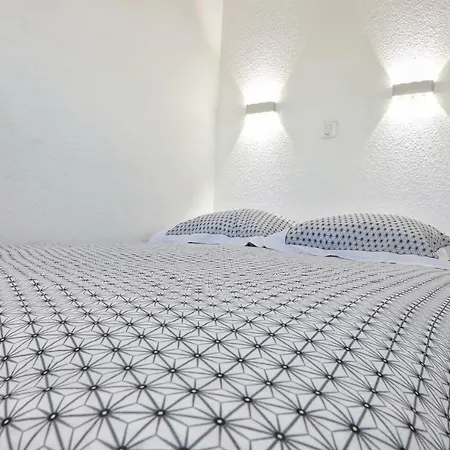 Luxe Vue A 100 Metres Des Plages Etage 8 Apartment *